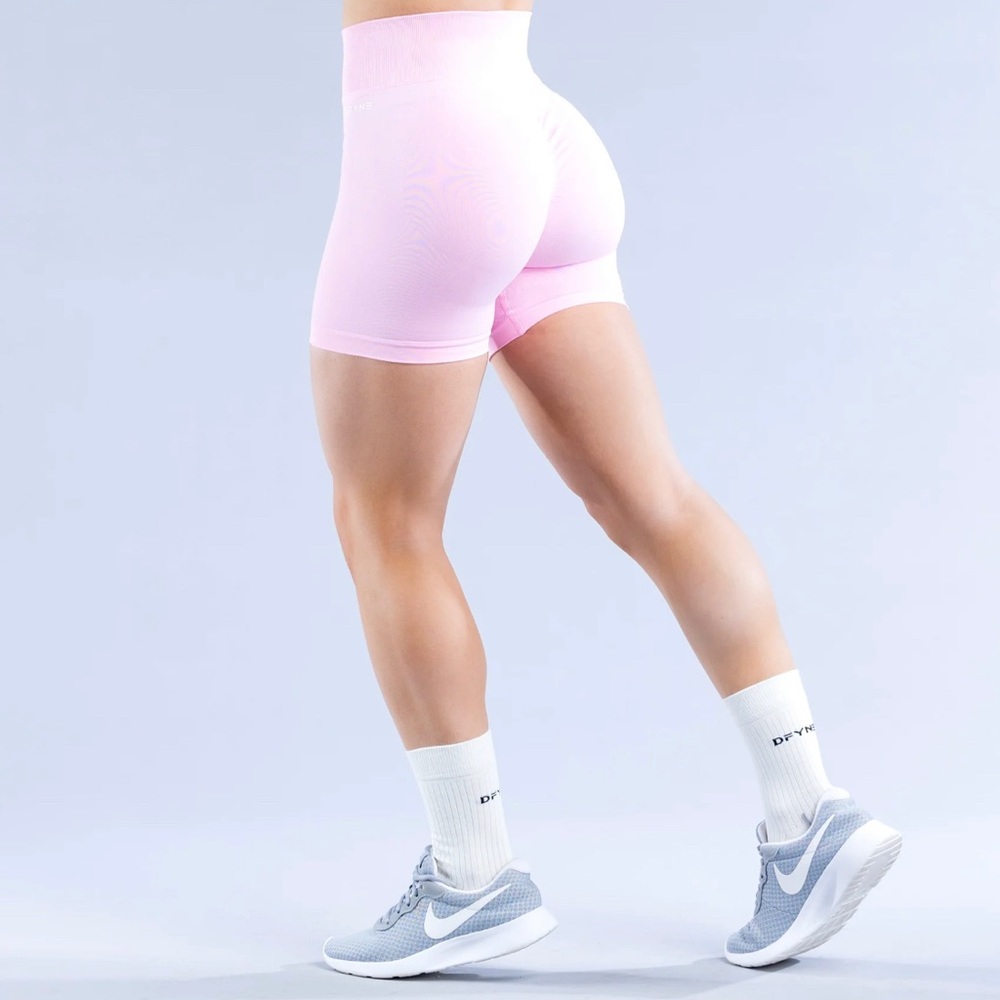 dfyne shorts